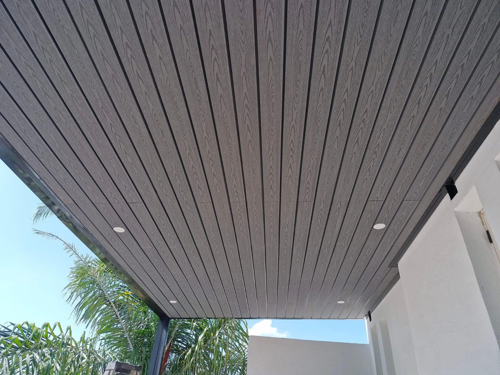 التند والمظلات